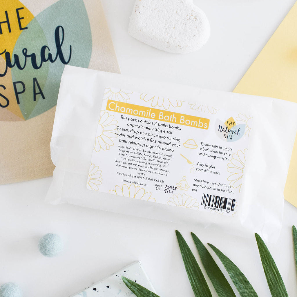 Chamomile Aromatherapy Bath Bombs | Natural Relaxing Bath Fizzers for Calm & Stress Relief | Vegan, Plastic-Free